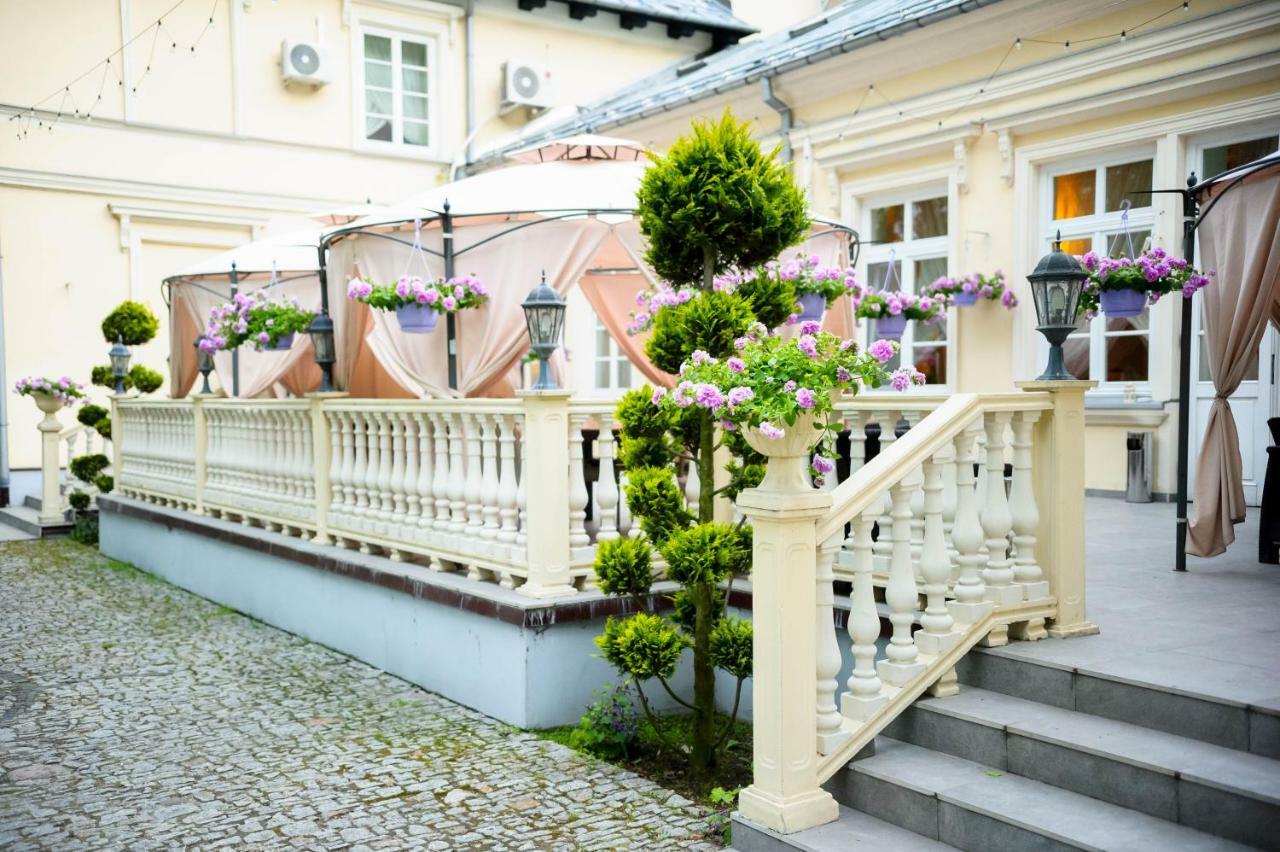 Hotel Dwor Sójki Dış mekan fotoğraf