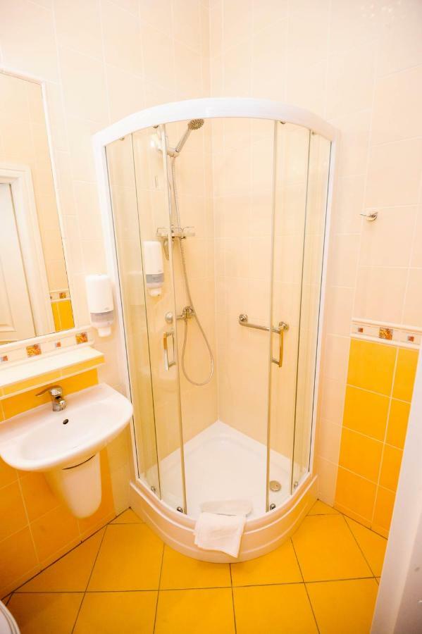 Hotel Dwor Sójki Dış mekan fotoğraf