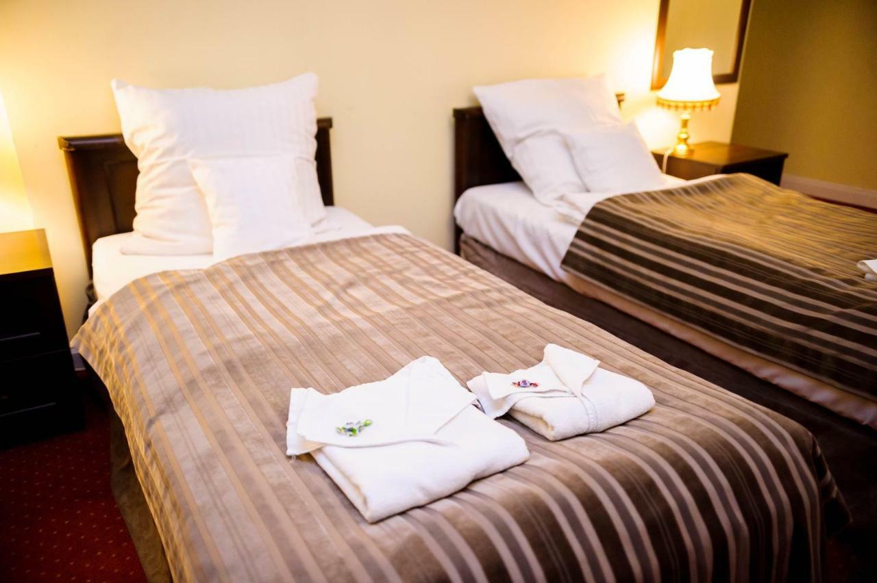 Hotel Dwor Sójki Dış mekan fotoğraf