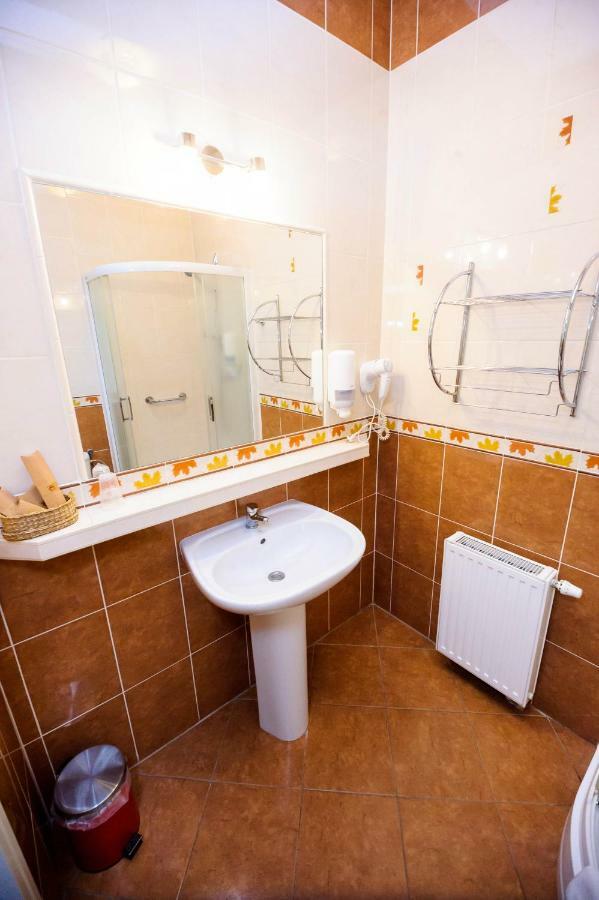 Hotel Dwor Sójki Dış mekan fotoğraf