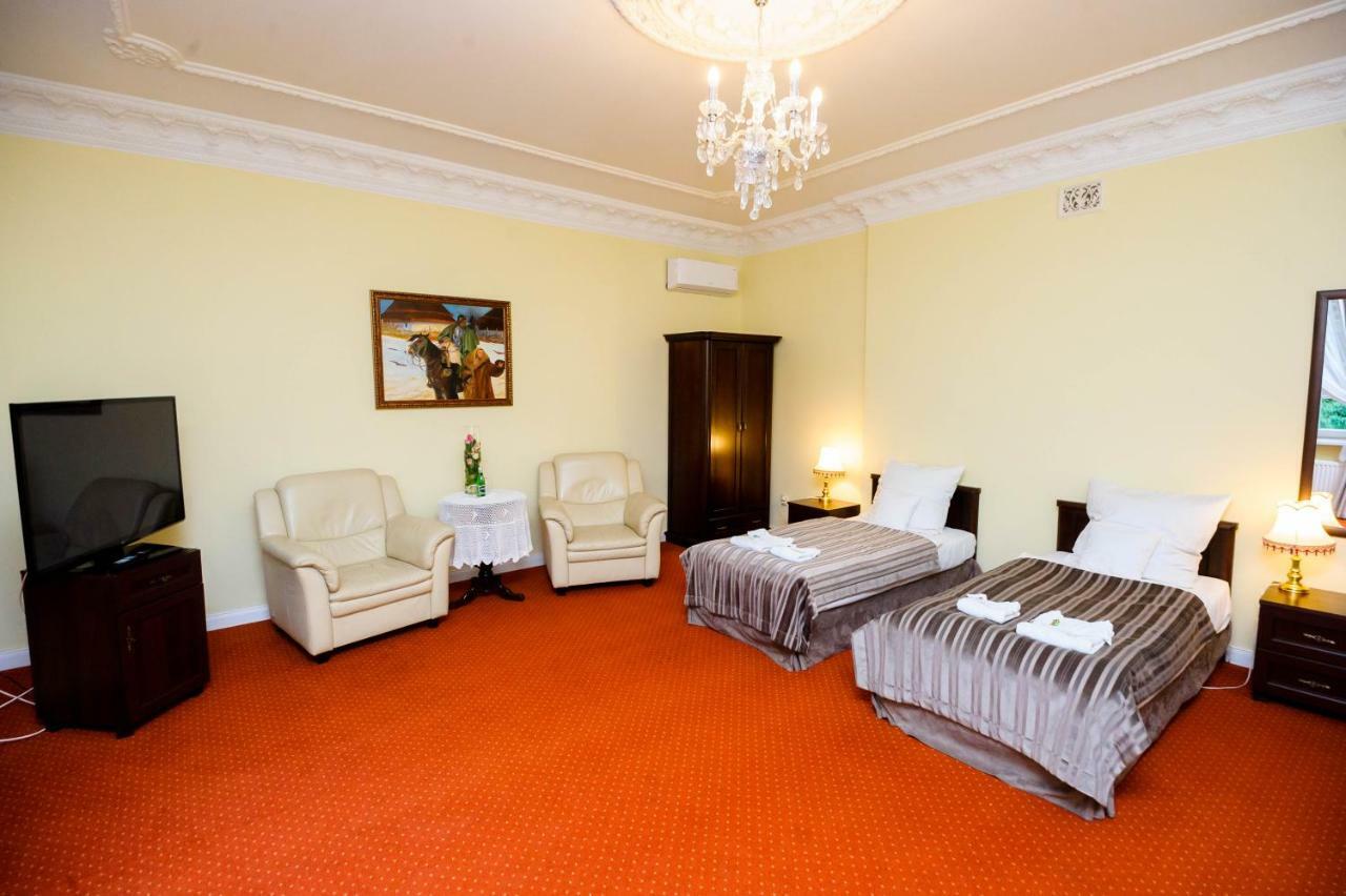 Hotel Dwor Sójki Dış mekan fotoğraf