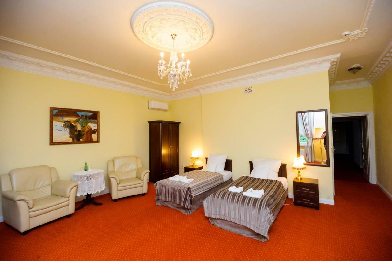 Hotel Dwor Sójki Dış mekan fotoğraf