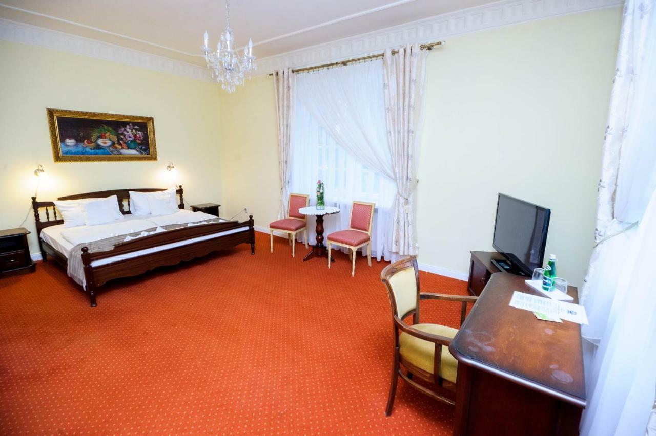 Hotel Dwor Sójki Dış mekan fotoğraf