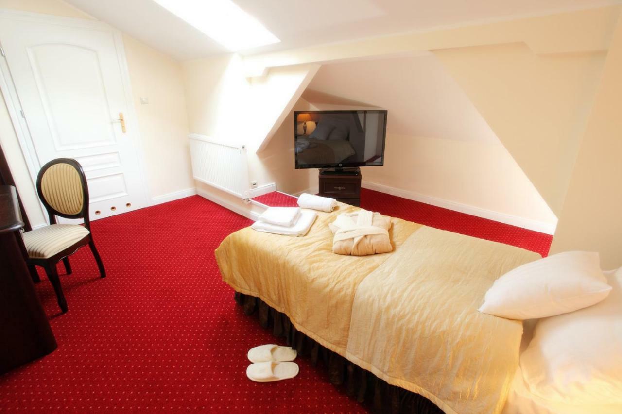 Hotel Dwor Sójki Dış mekan fotoğraf